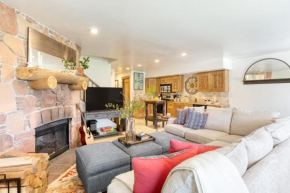 Snow King by AvantStay Close to the Slopes w Hot Tub Park City